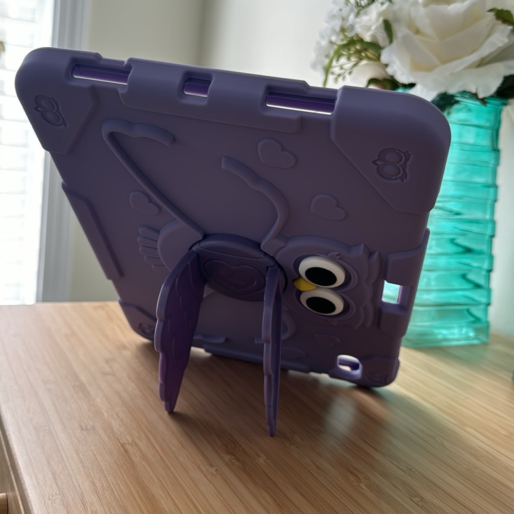 NWOT Purple Owl iPad 10.9 inch case - Picture 4 of 4
